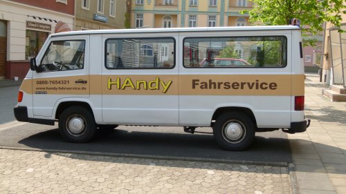 Lindenstraße: Und so sieht dann das Taxi von Hans und Andy (HAndy) aus. Selbst aufgenommen:-)