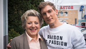 Neues Gesicht in der „Lindenstraße“: Martin Walde spielt „Marek Zöllig“. Hier mit Marie-Luise Marjan.