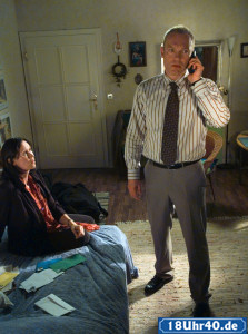Lindenstra&szlig;e: Kaum sind Christian (Klaus Nierhoff) und Urszula (Anna Nowak) samt Irina aus Polen zur&uuml;ck, meldet sich auch schon der Stalker.