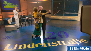 Wenn das kein Grund zu feiern ist! Bill Mockridge und Marie-Luise Marjan, die in der 