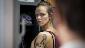 Jack hat von Konstantin erfahren, dass Timo in ihrer Wohnung war. Ihre Angst vor dem Stalking bricht wieder auf. Was lässt sich Timo noch einfallen?