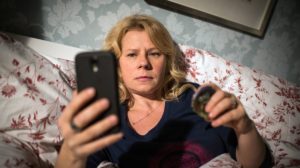 Ninas (Jaqueline Svilarov) Hoffnung, dass aus ihrer Affäre mit Johannes etwas Verlässliches wird, hat sich nicht erfüllt. Seit ihrer letzten gemeinsamen Nacht meldet er sich nicht mehr. Da fällt sie eine wichtige Entscheidung.